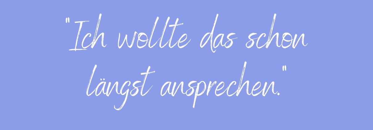 Führungskraft führt ein wertschätzendes Gespräch mit einer Mitarbeiterin.