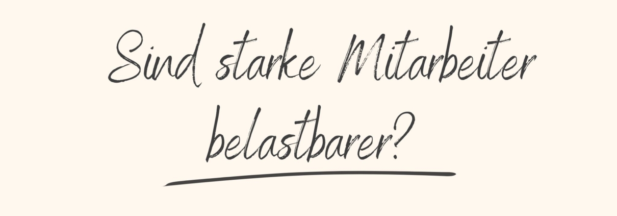 Führungskraft erkennt Warnsignale einer Überlastung bei Mitarbeitenden.