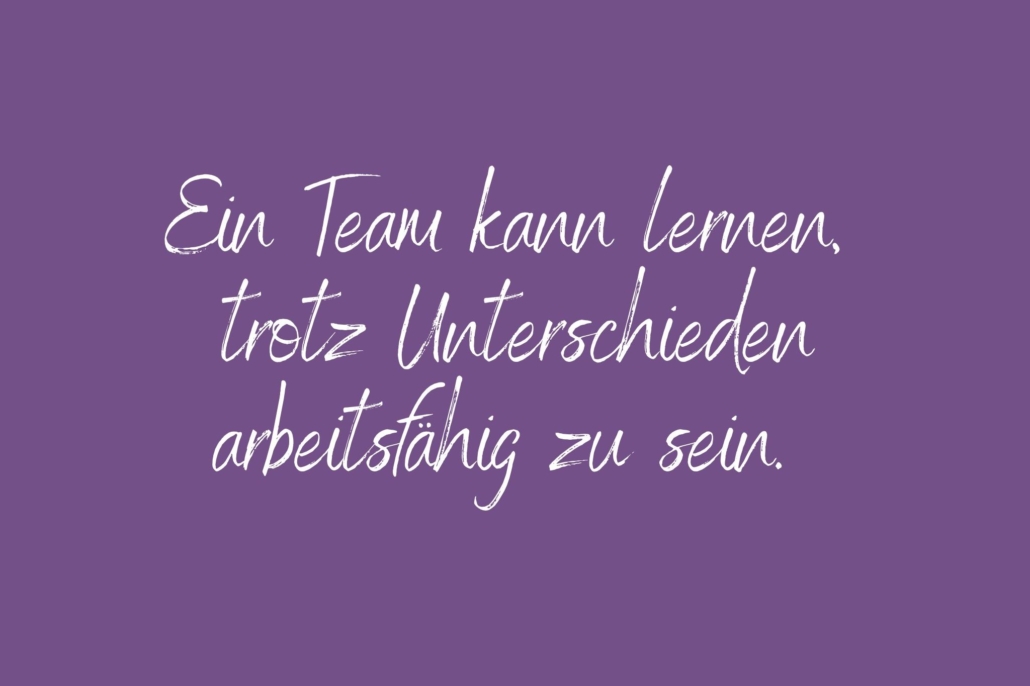 Ein Team kann lernen, trotz Unterschieden arbeitsfähig zu sein Achtsamkeitspause im Arbeitsalltag – Mini-Pause gegen Stress
